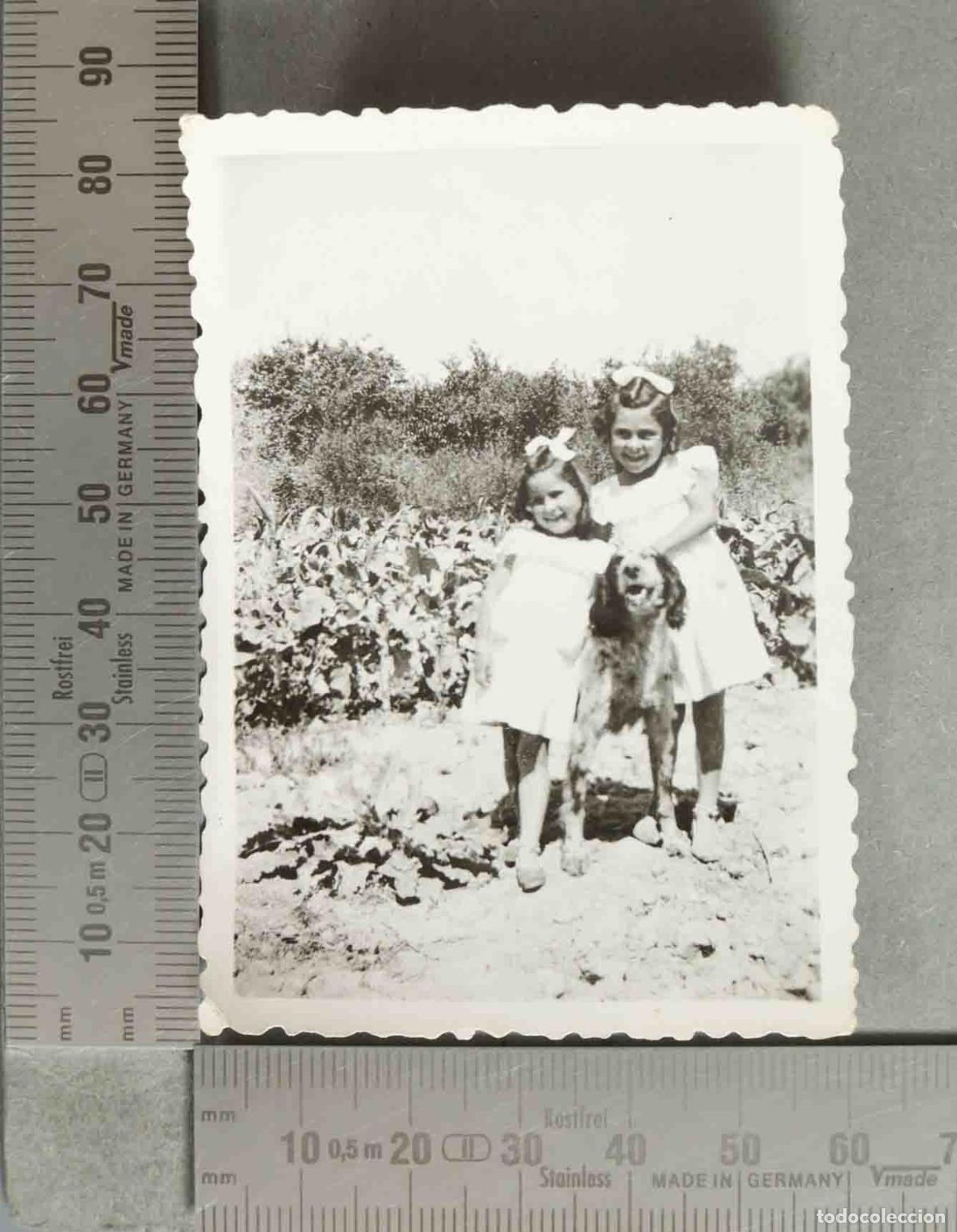 Antique Photography: FOTOGRAFIA. NI&Ntilde;AS CON PERRO hacia 1940