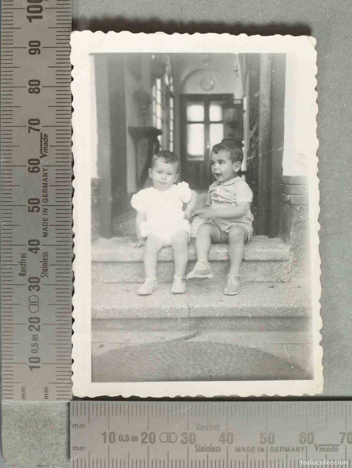 Antique Photography: FOTOGRAFIA. NI&Ntilde;OS ENTRADA CASA hacia 1940