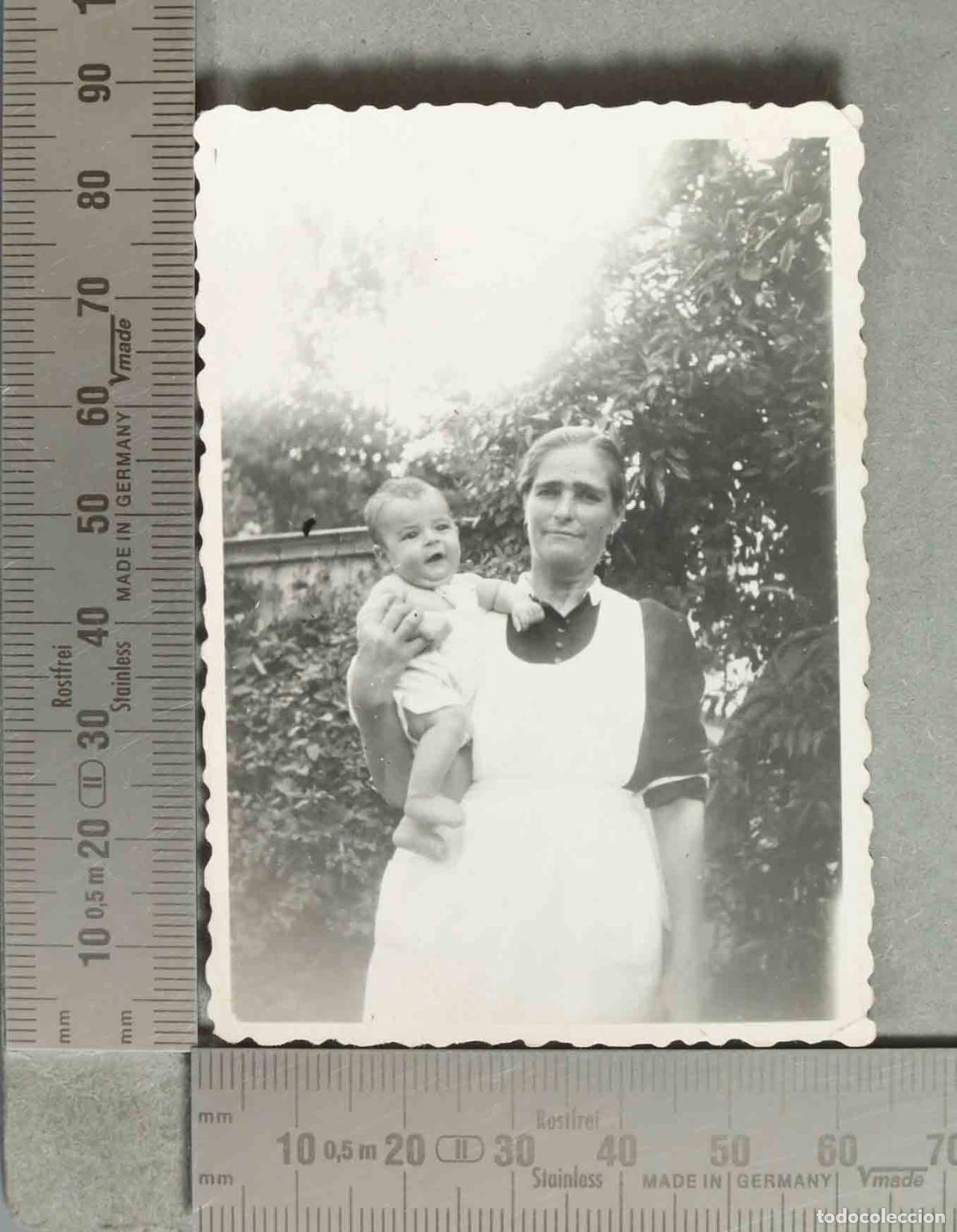 Antique Photography: FOTOGRAFIA. NI&Ntilde;O CON ASISTENTA hacia 1940