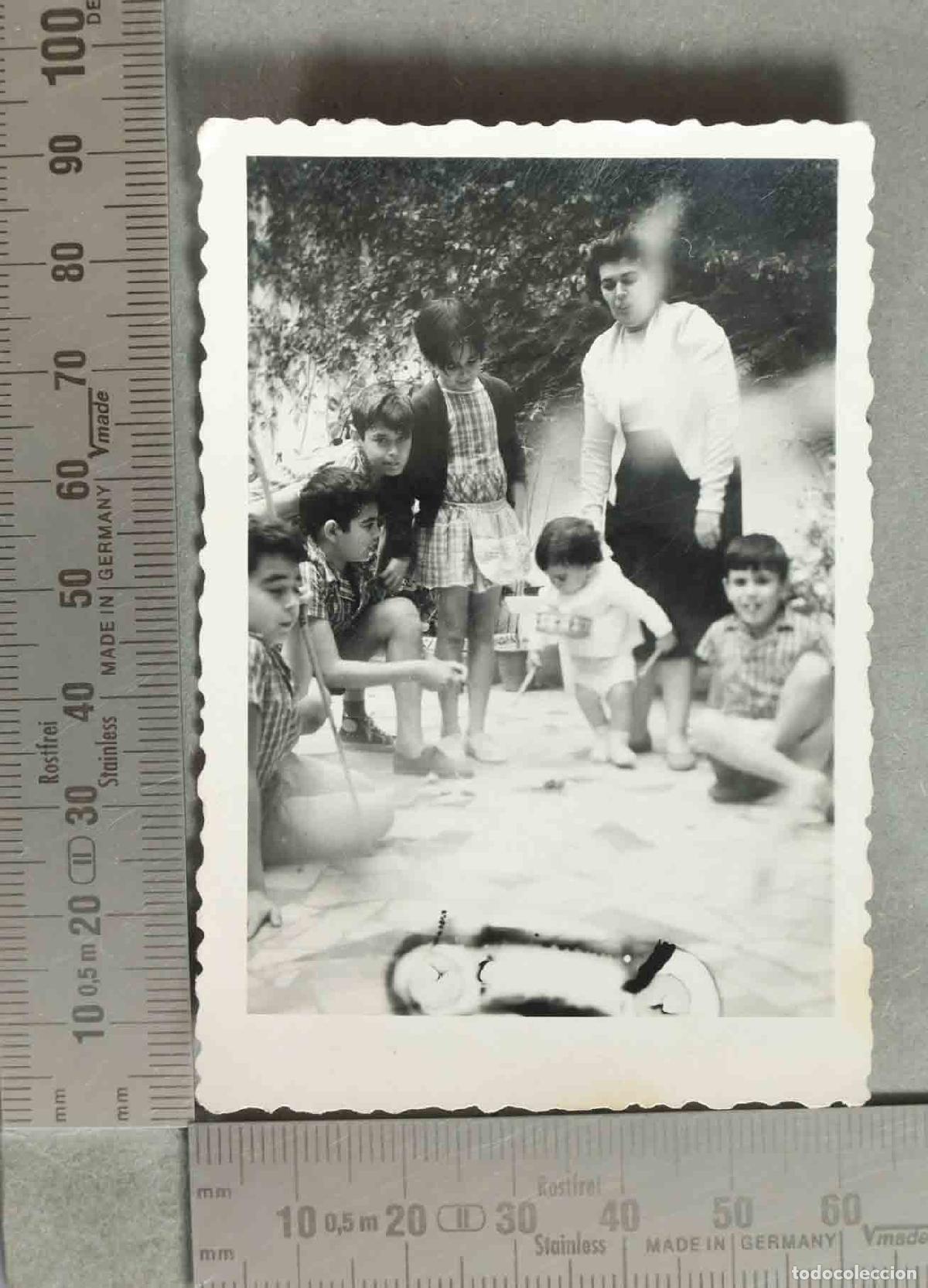 Antique Photography: FOTOGRAFIA. NI&Ntilde;OS JUGANDO hacia 1940