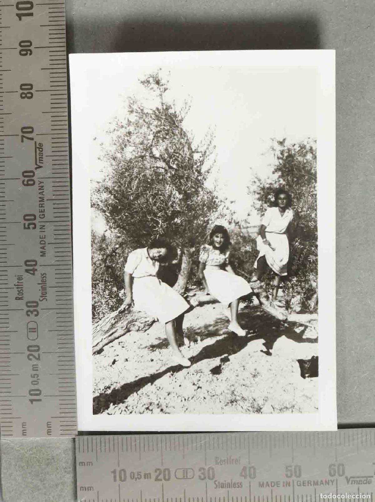 Fotograf&iacute;a antigua: FOTOGRAFIA. MUJERES EN EL CAMPO hacia 1940