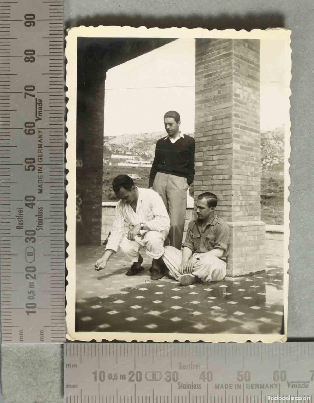 Antique Photography: FOTOGRAFIA. AMIGOS EN PORCHE hacia 1940