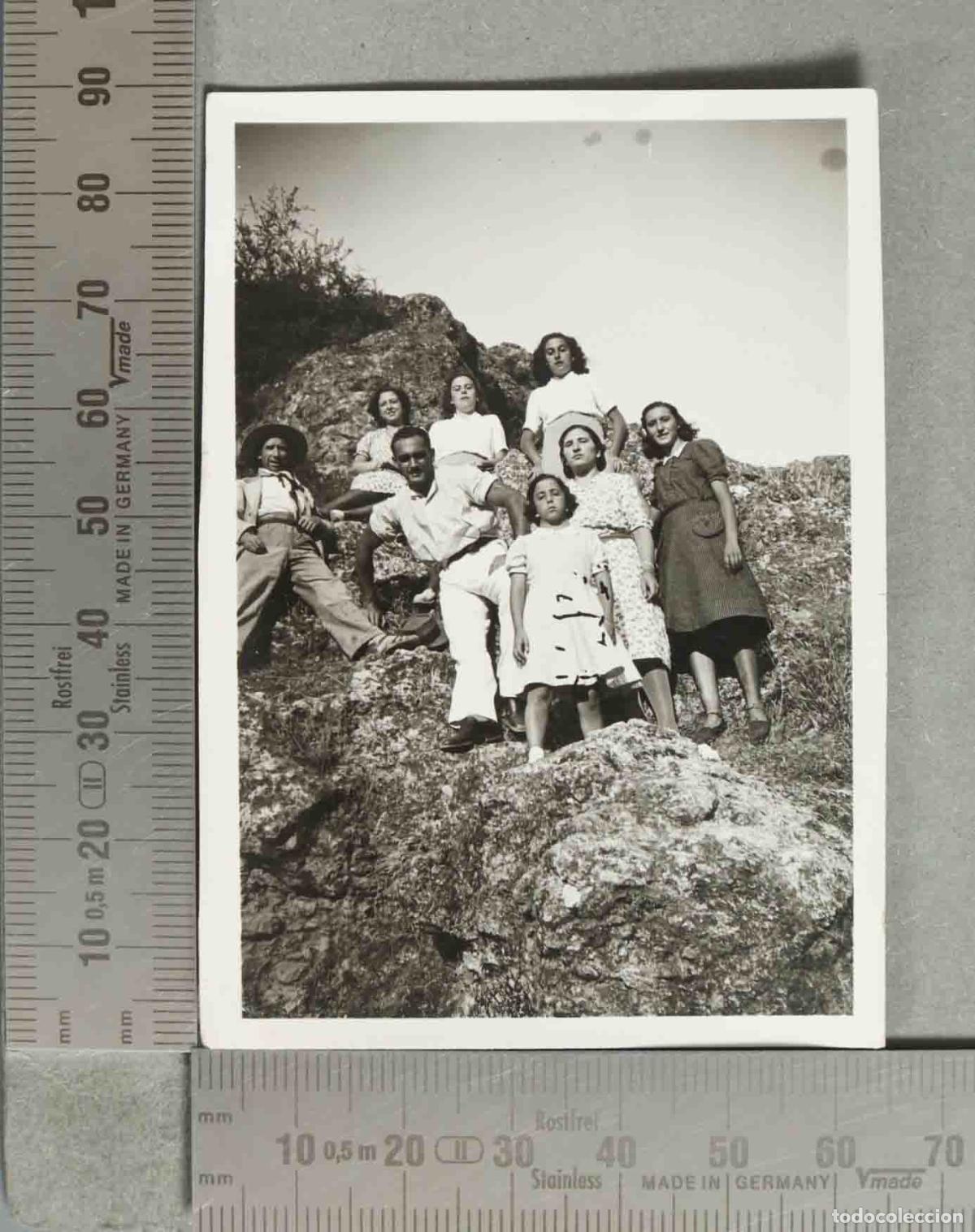 Fotografia antiga: FOTOGRAFIA. EN FUENTE DE MARIA Y JOSE DE VILLACARRILLO 1940