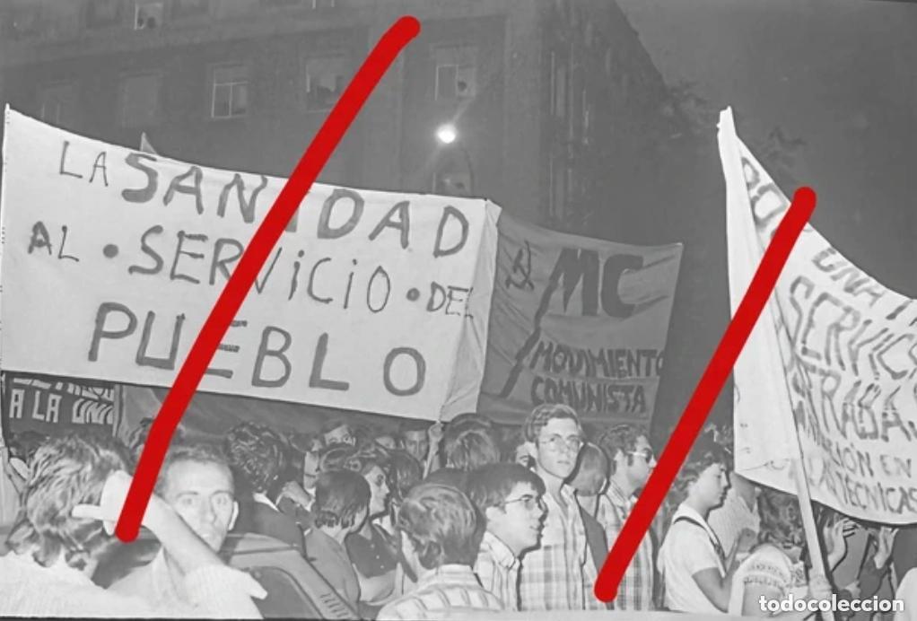 Fotograf&iacute;a antigua: Manifestaci&oacute;n Sanitaria Madrid A&ntilde;os 70 - Negativo de Celuloide