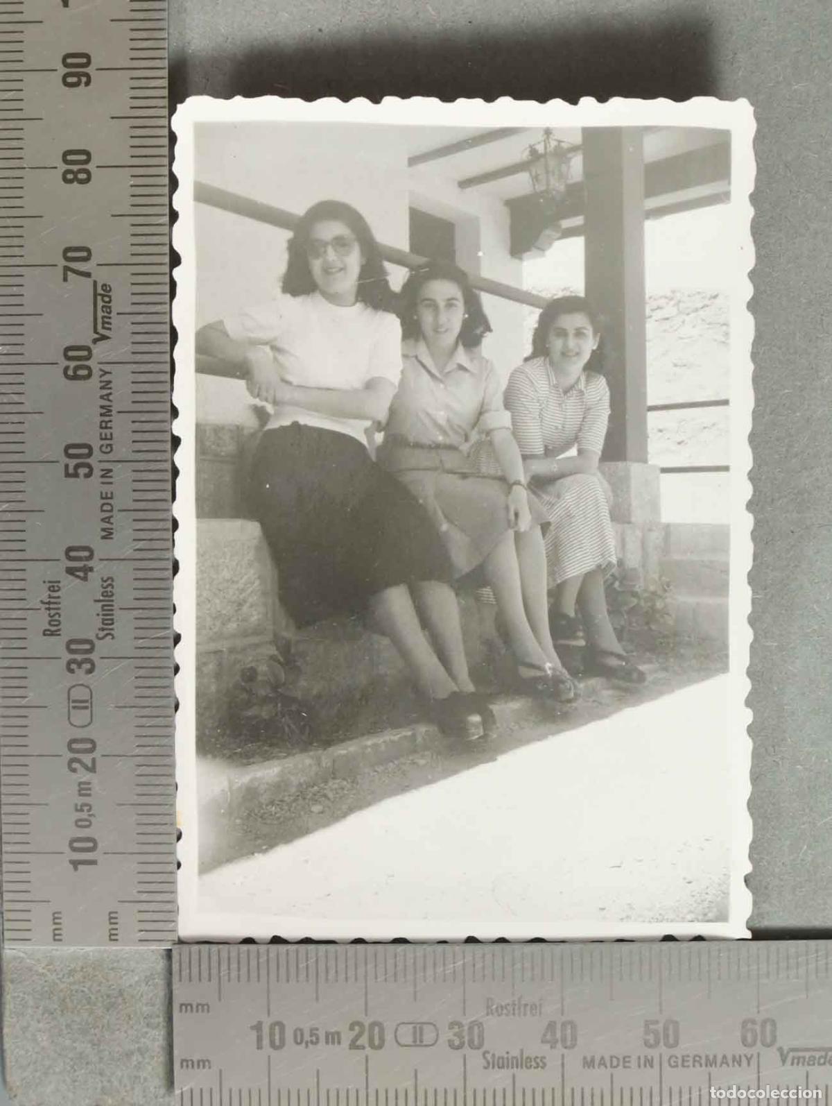 Fotograf&iacute;a antigua: FOTOGRAFIA. AMIGAS EL SOPORTAL