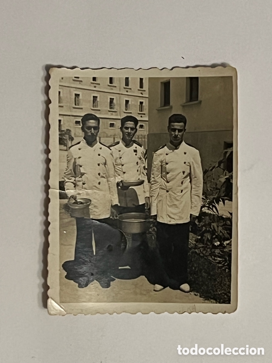 Fotograf&iacute;a antigua: ALICANTE.. Cuartel de Benalua. Residencia Oficiales.. Recuerdos de la Mili (a.1948)