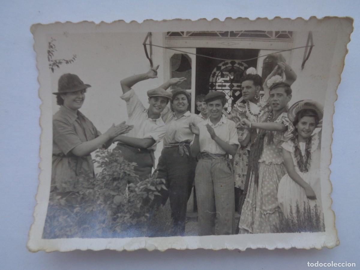 Fotograf&iacute;a antigua: FOTO DE CARNAVAL : GENTE DISFRAZADAS, CHICAS VESTIDAS DE HOMBRE Y CHICOS DE FLAMENCA . ARACENA