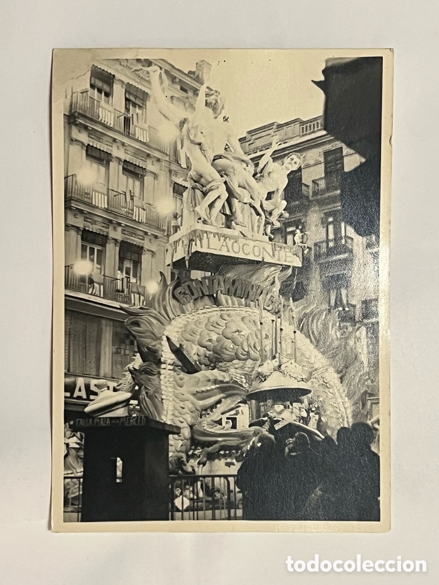 Fotograf&iacute;a antigua: FALLA. Fotograf&iacute;a PLAZA LA MERCED, Laconte. Artista Salvador Debon (a.1972) Medidas: 10,5 x 15,5 cm