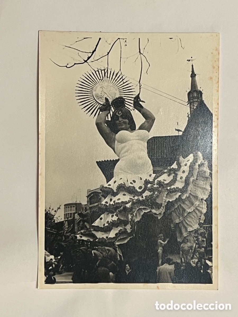 Fotograf&iacute;a antigua: FALLA. Plaza del Mercado Central.. La Gorda Bailaora.. Artista Vicente Luna (a.1972)