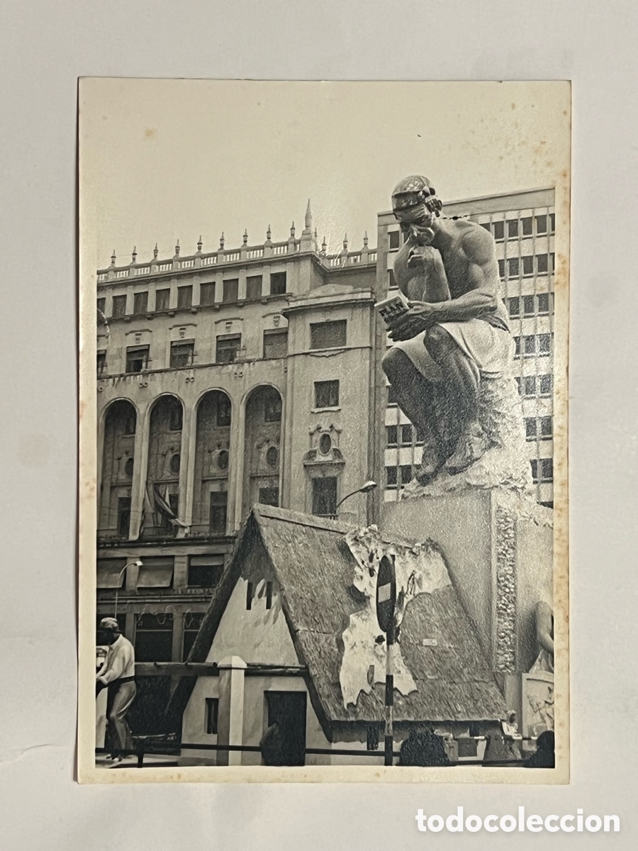 Fotograf&iacute;a antigua: FALLA.. Fotograf&iacute;a Plaza del Caudillo. Sobre la Barraca.. Artista Octavio Vicent (a.1972)
