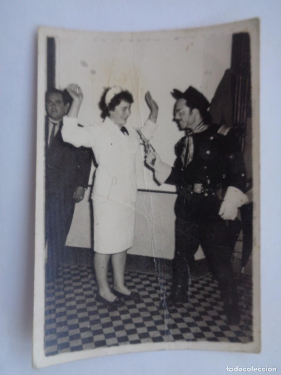 Fotograf&iacute;a antigua: FOTO DE CARNAVAL : GENTE DISFRAZADA . DE ORTEGA , ARACENA ( HUELVA )