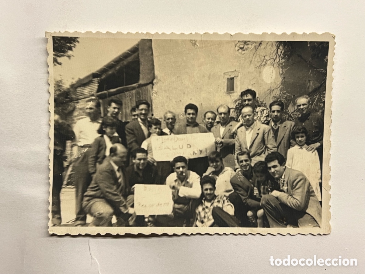 Fotograf&iacute;a antigua: CASTELL&Oacute;N. Fotograf&iacute;a Salut Company !! Un Bienvenido Ms. Marshall.. local.. (h.1953?)