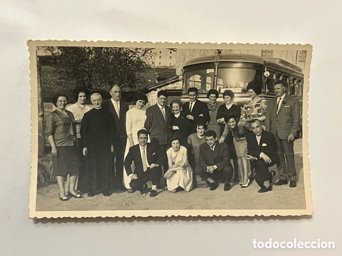 Fotograf&iacute;a antigua: TOLOSA.. Fotograf&iacute;a de Excursi&oacute;n en autob&uacute;s con la Parroquia.. Foto - Studio FLAX.. (h.1960?)