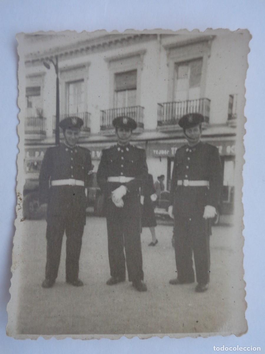 Fotograf&iacute;a antigua: FOTO DE POLICIAS MUNICIPALES DE SEVILLA , A&Ntilde;OS 40