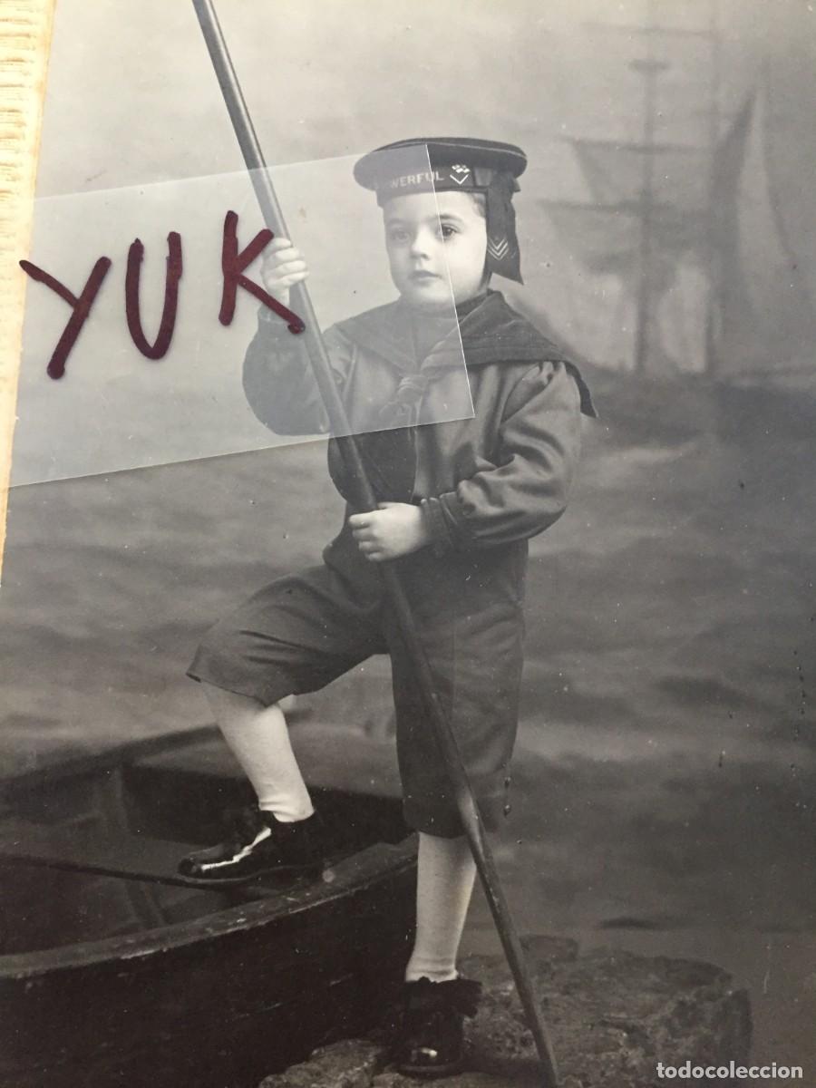 Fotograf&iacute;a antigua: BONITA FOTO FOTOGRAFIA DE NI&Ntilde;O CON VESTIDO DE MARINERO ANTIGUO - A&Ntilde;OS 20 -FOTO DERREY VALENCIA