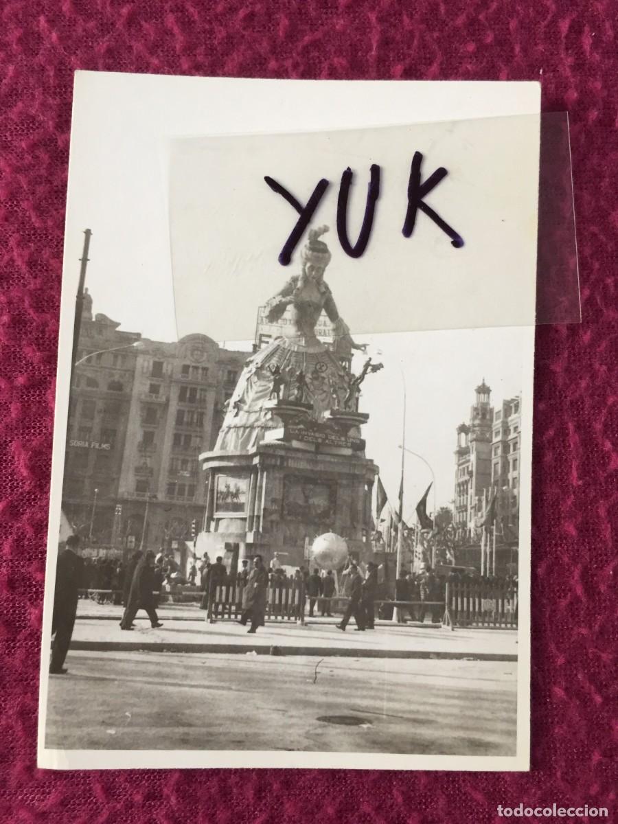 Fotograf&iacute;a antigua: ANTIGUA FOTO FOTOGRAF&Iacute;A DE LA FALLA PLAZA DEL CAUDILLO - A&Ntilde;O 1962 - FALLAS DE VALENCIA