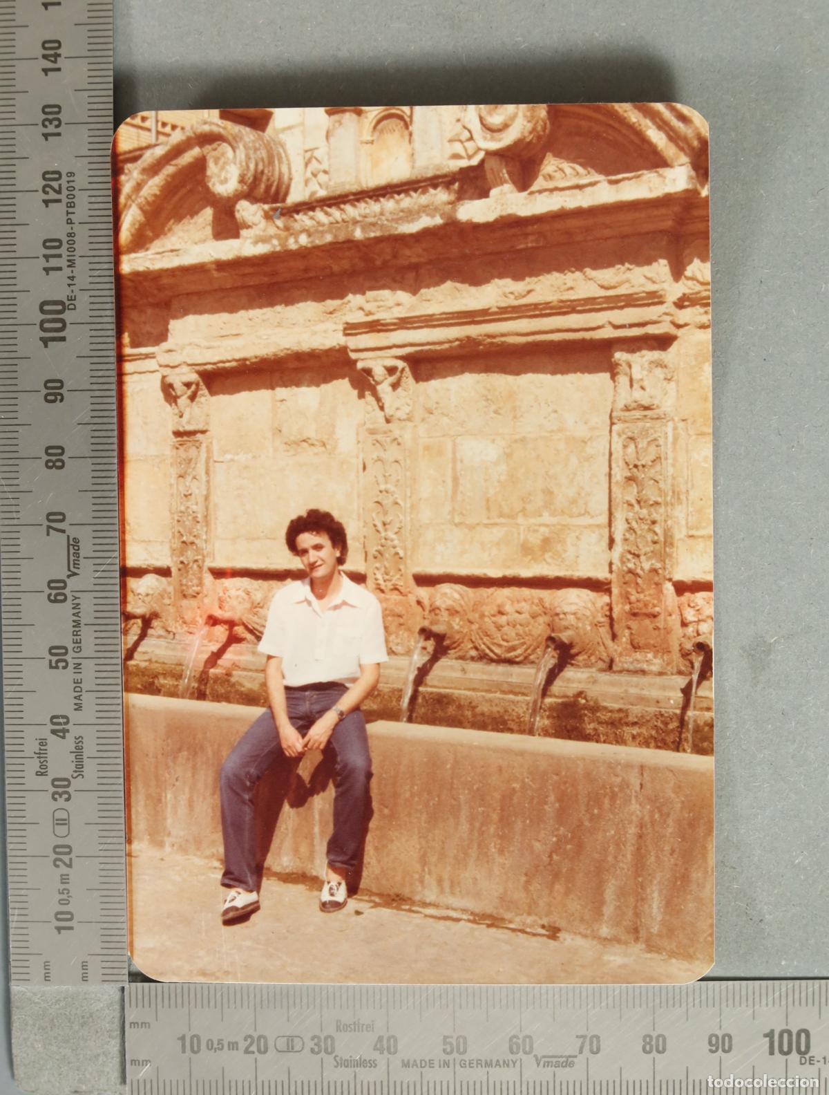 Alte Fotografie: FOTOGRAFIA. Fuente de los Veinte Ca&ntilde;os - Daroca HACIA 1970