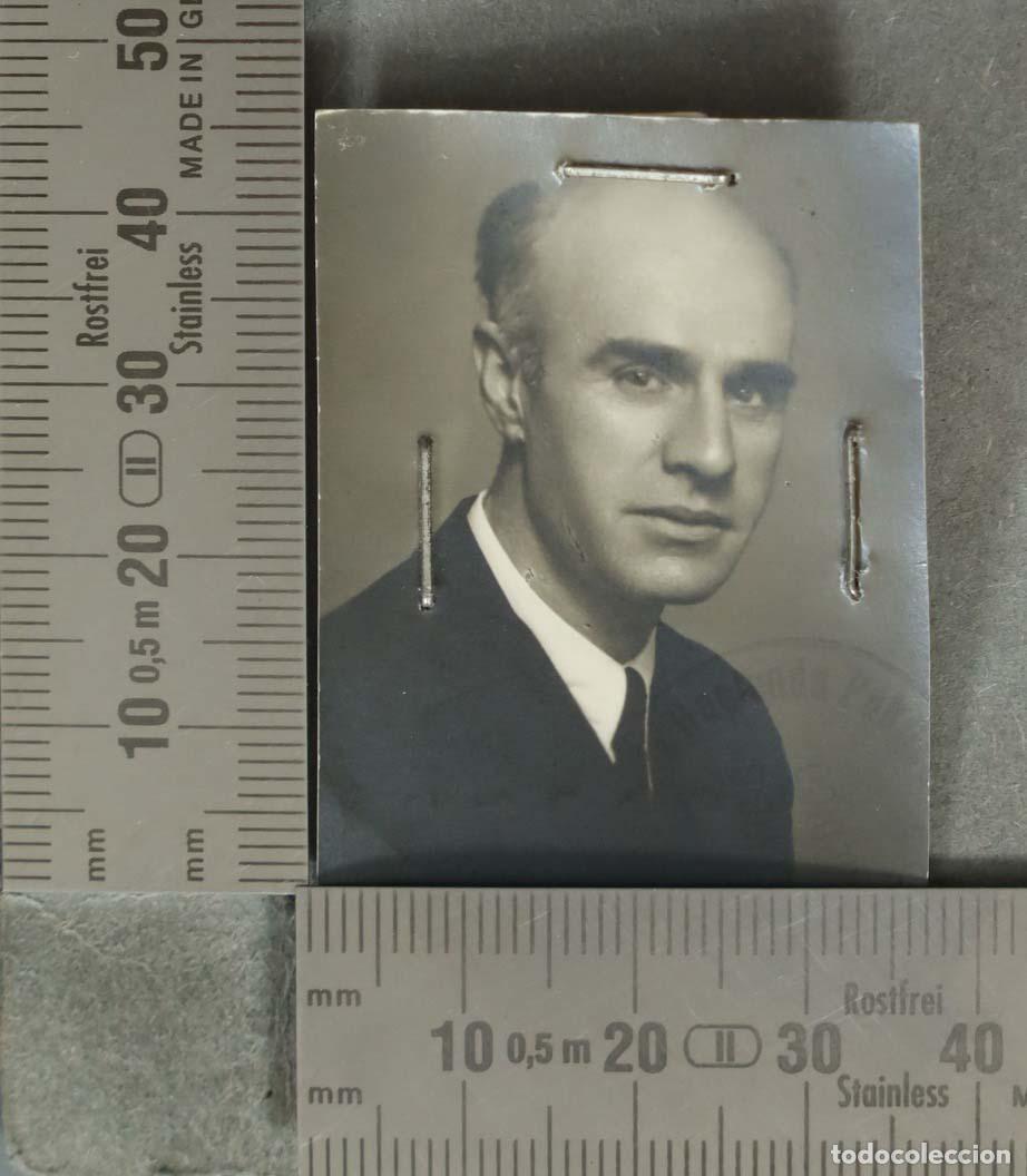 Fotografia antica: FOTOGRAFIA. RETRATO CABALLERO. CARNET. HACIA 1930