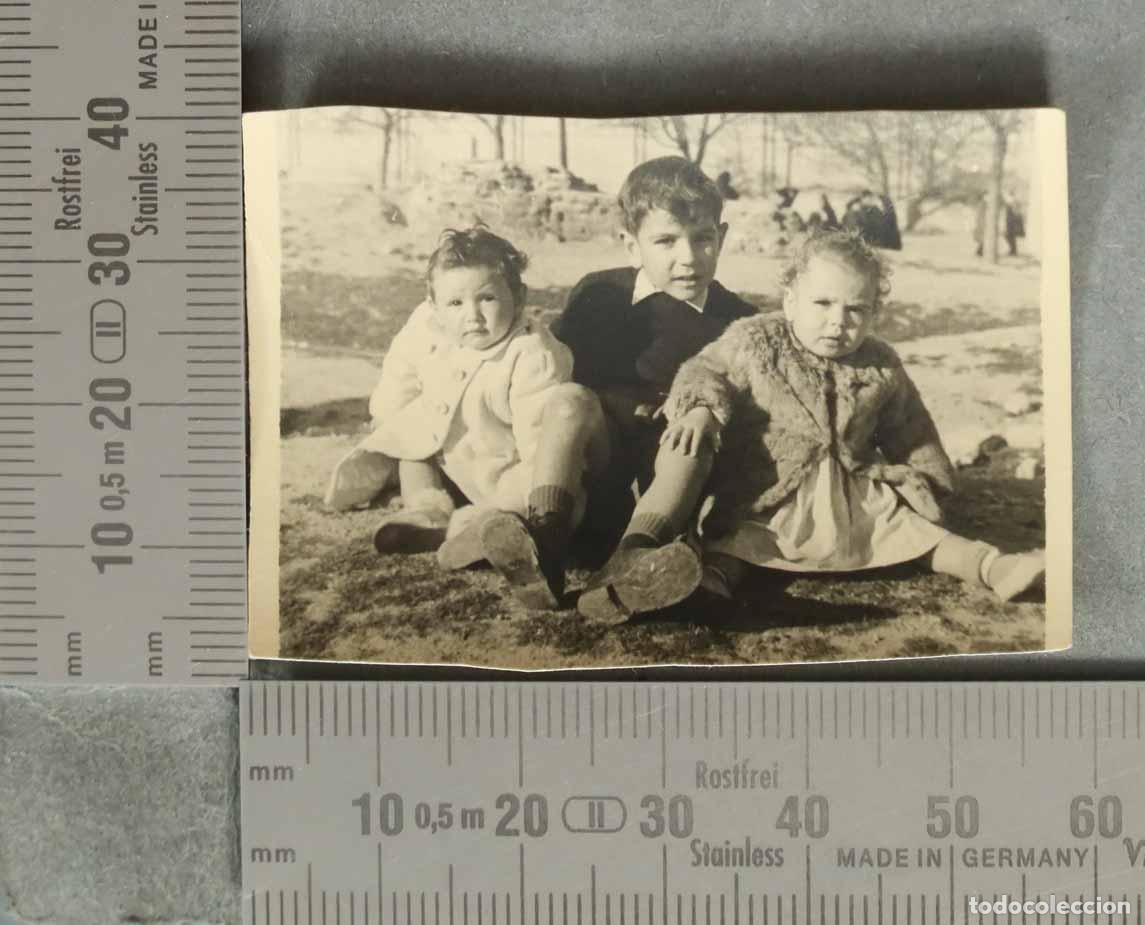 Fotograf&iacute;a antigua: FOTOGRAFIA. NI&Ntilde;OS EN PARQUE hacia 1940