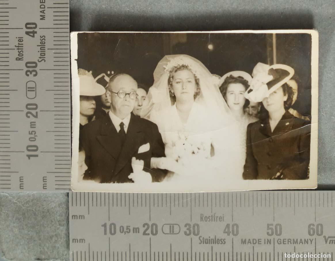 Fotograf&iacute;a antigua: FOTOGRAFIA. SALIDA BODA. hacia 1940