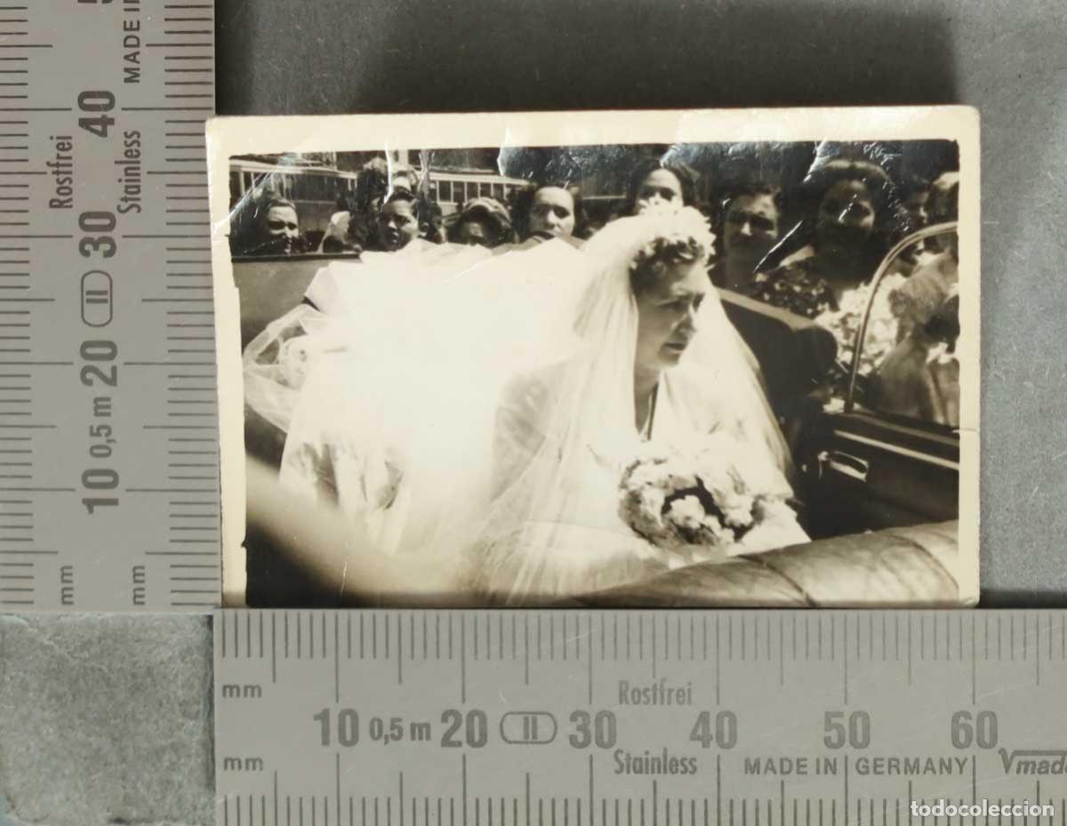 Fotograf&iacute;a antigua: FOTOGRAFIA. SALIDA DE BODA hacia 1940