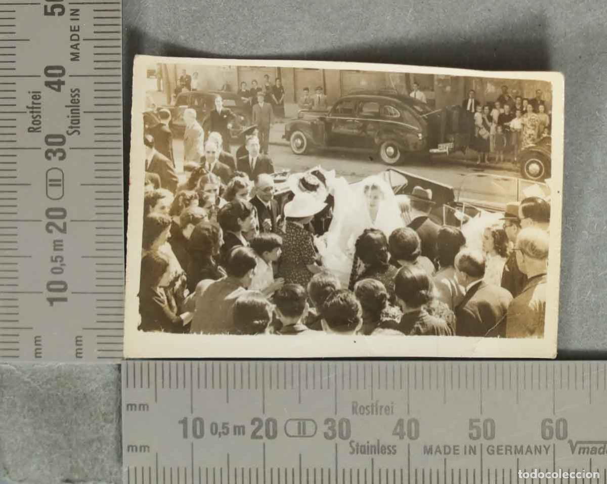 Fotograf&iacute;a antigua: FOTOGRAFIA. ENTRADA BODA. COCHES hacia 1940