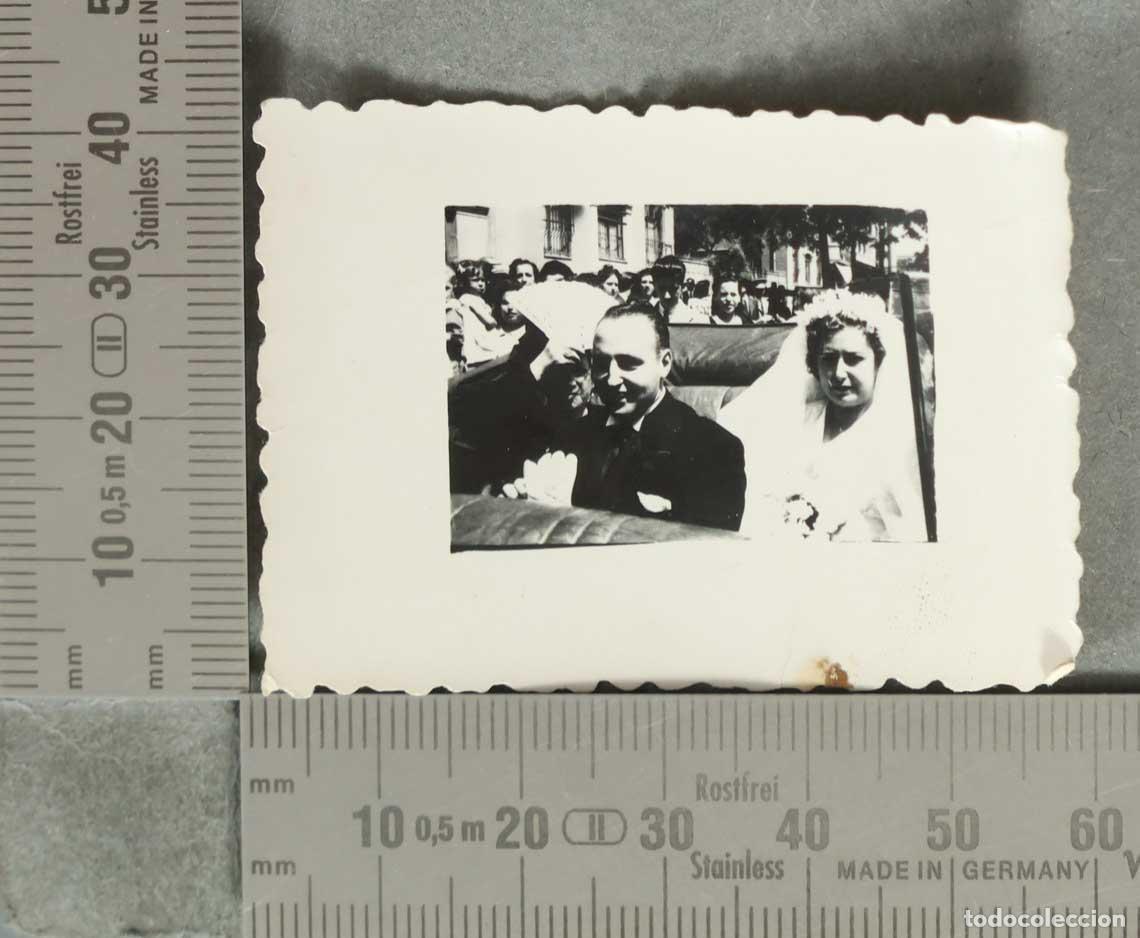 Fotograf&iacute;a antigua: FOTOGRAFIA. SALIDA NOVIOS hacia 1940