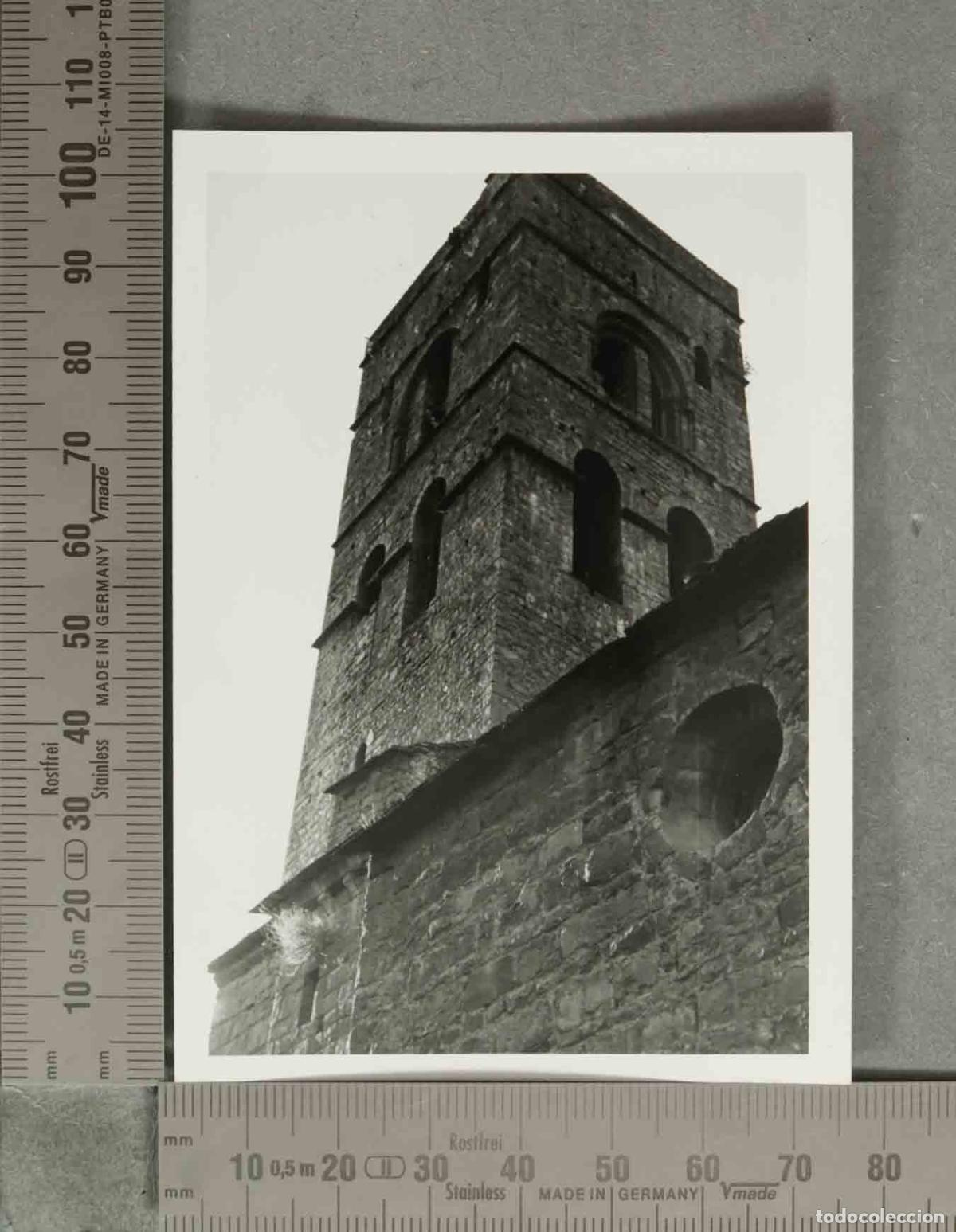 Fotografia antiga: FOTOGRAFIA. Iglesia de Santa Mar&iacute;a en A&iacute;nsa HACIA 1950