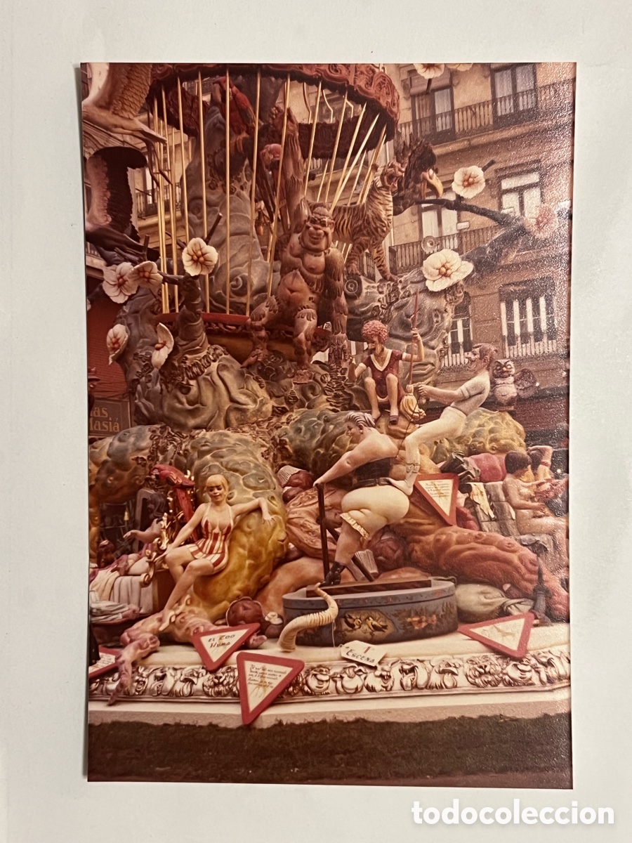Alte Fotografie: FALLAS VALENCIA. Fotograf&iacute;a Detalle de una falla.. callejeando la ciudad C&aacute;mara en mano (h.1980?)