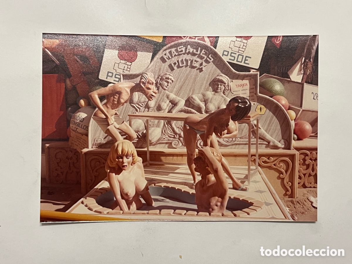 Alte Fotografie: FALLAS VALENCIA. Fotograf&iacute;a Detalle de una falla.. callejeando la ciudad C&aacute;mara en mano (h.1980?)