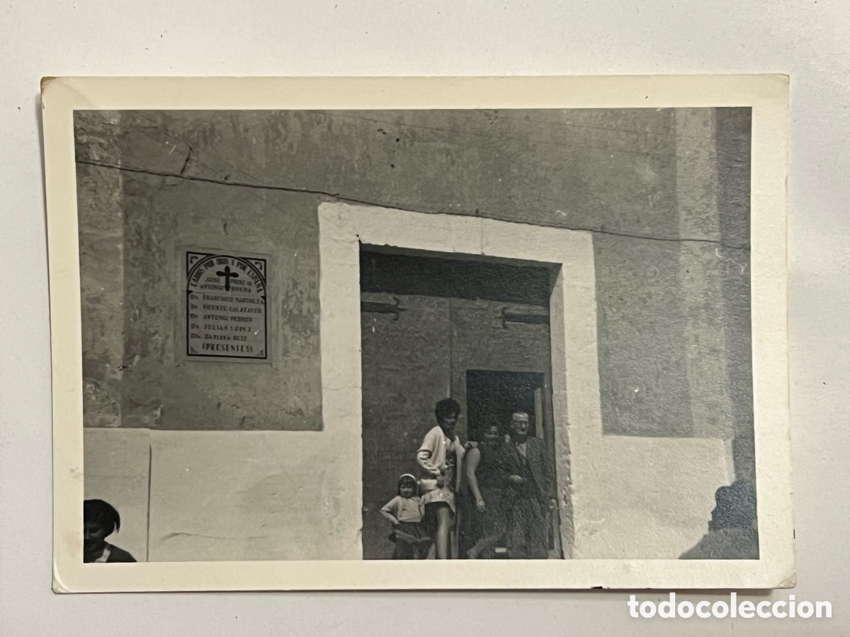 Fotograf&iacute;a antigua: CARCAGENTE ? Barraques deCarcaixent ? Iglesia. Placa conmemorativa Ca&iacute;dos por Dios y por la Patria