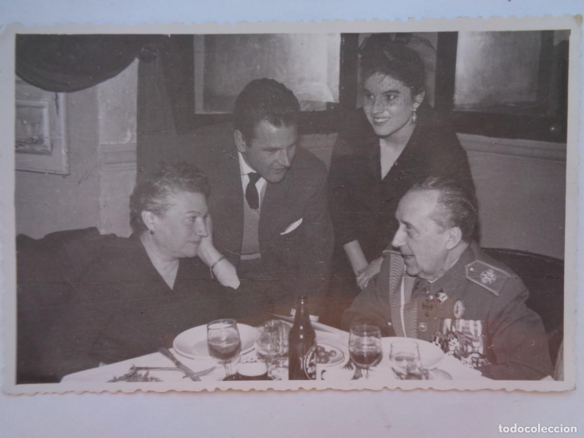 Fotografia antiga: FOTO DE GENTE , MILITAR OFICIAL MUY CONDECORADO, ORDEN DE AVIS , ETC
