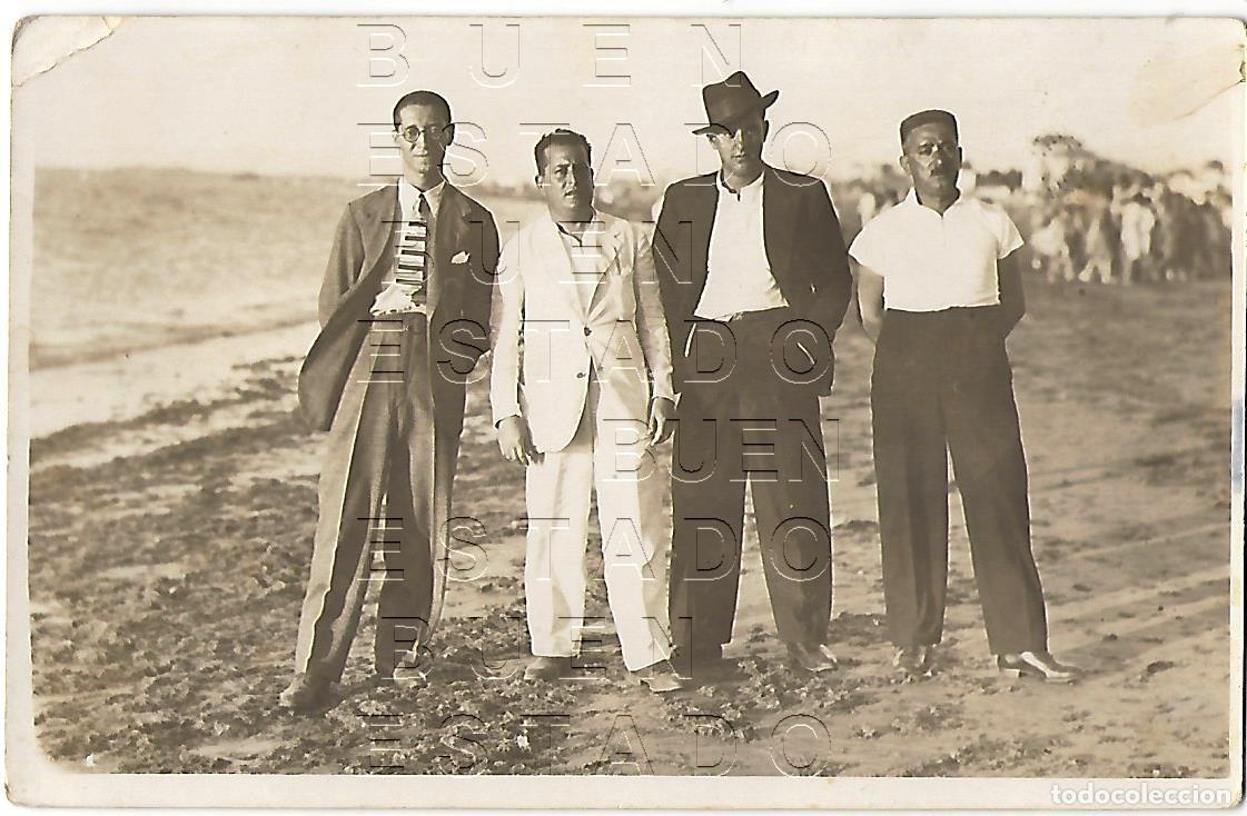 Fotograf&iacute;a antigua: LA BARROSA CHICLANA FAMILIA PRACTICANTE SEVILLA JULIO MOYA ESCRIVA 14X9 FOTOGRAFIA M56