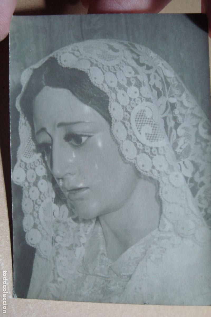 Fotograf&iacute;a antigua: ANTIGUA FOTOGRAFIA DE VIRGEN CON MANTILLA SIN IDENTIFICAR A&Ntilde;OS 60.