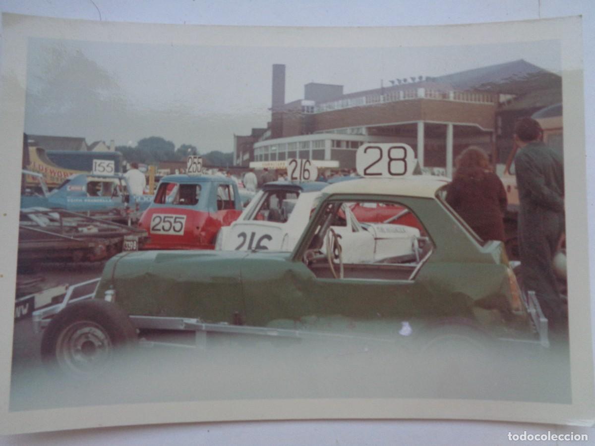 Fotografia antiga: FOTO DE UNA CARRERA DE COCHES RAROS , A&Ntilde;OS 70
