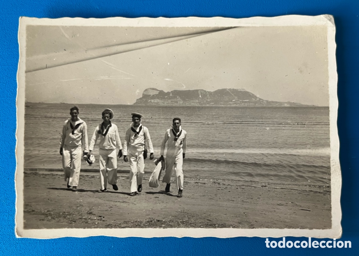Fotograf&iacute;a antigua: Fotograf&iacute;a antigua en blanco y negro - Armada / Servicio militar