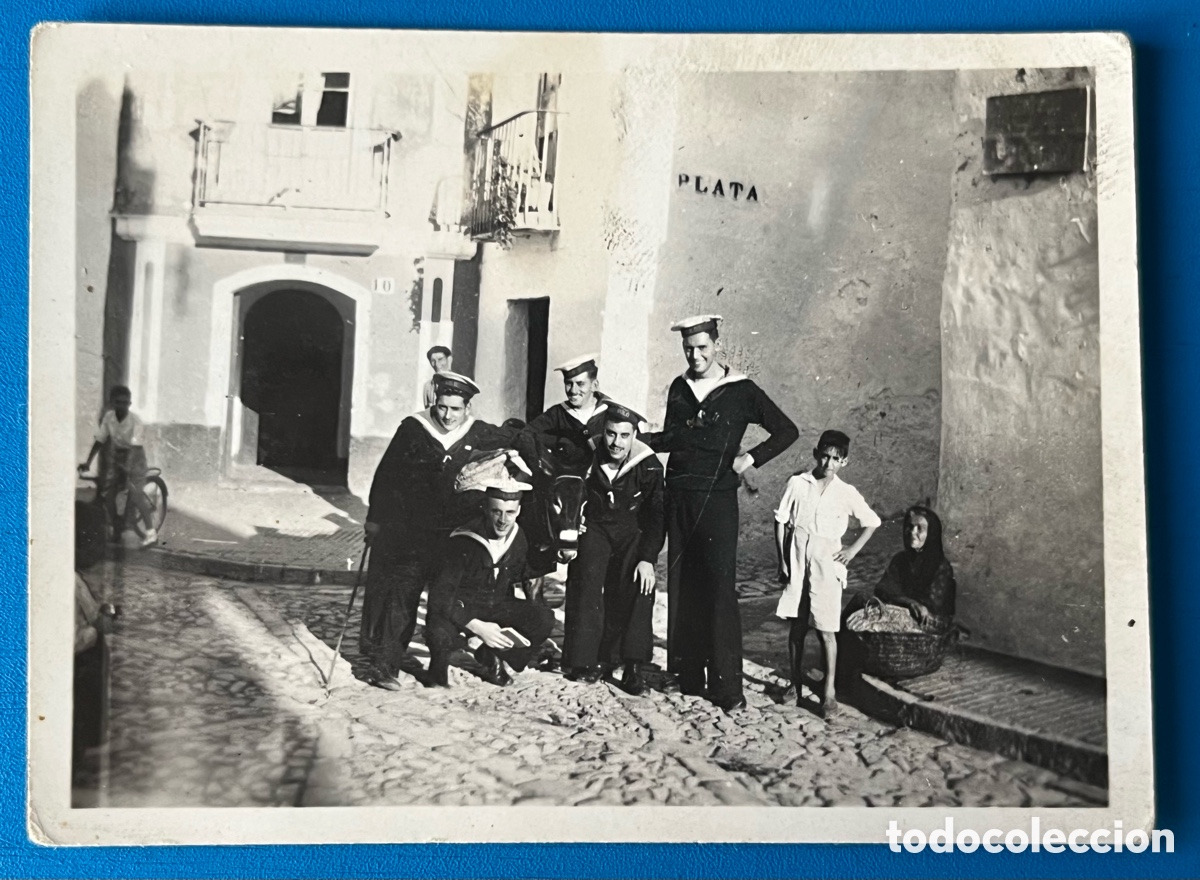 Fotograf&iacute;a antigua: Fotograf&iacute;a en blanco y negro - Servicio militar / Armada