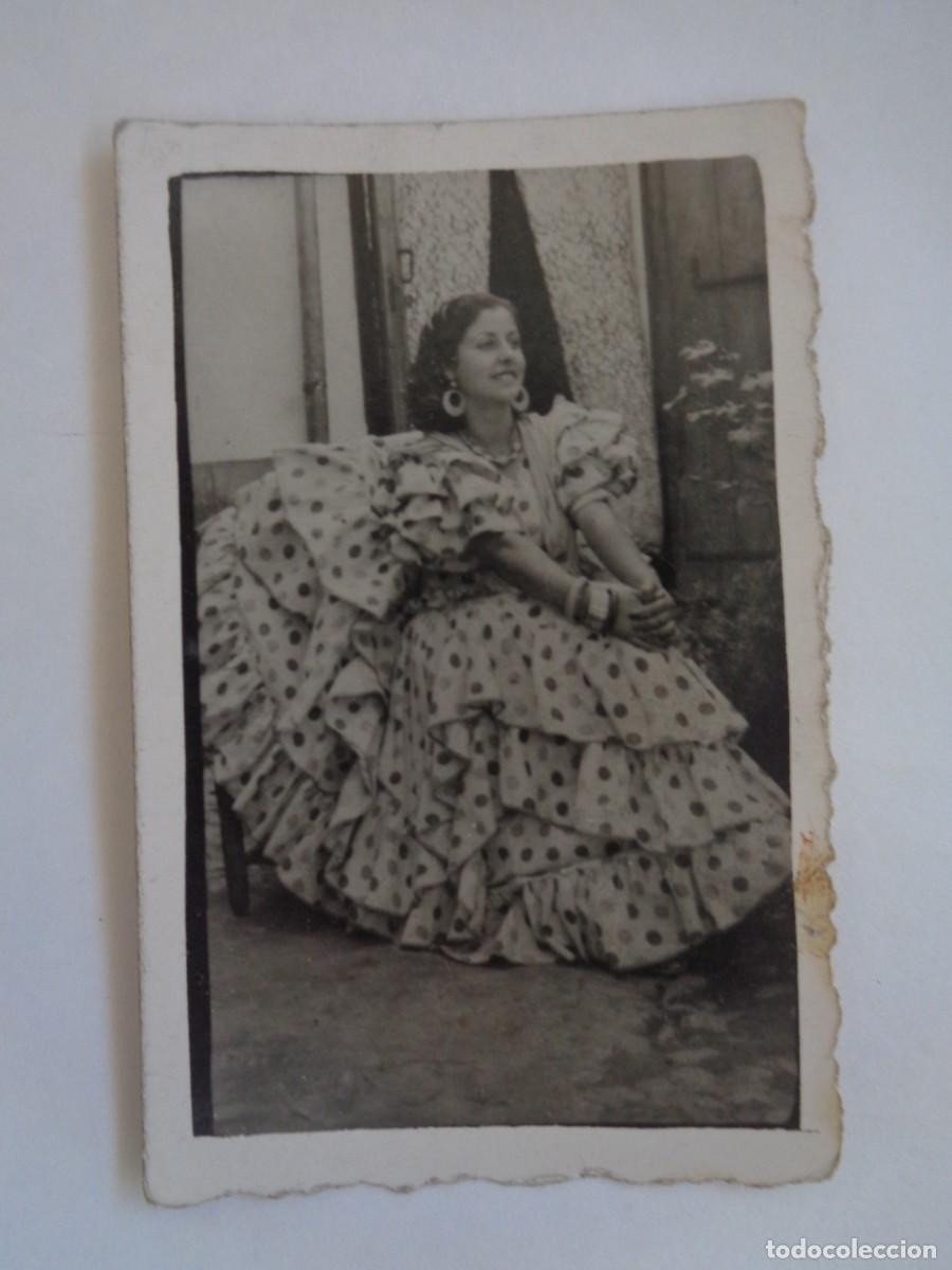 Fotografia antiga: FOTO DE FERIA : CHICA VESTIDA DE FLAMENCA , A&Ntilde;OS 40