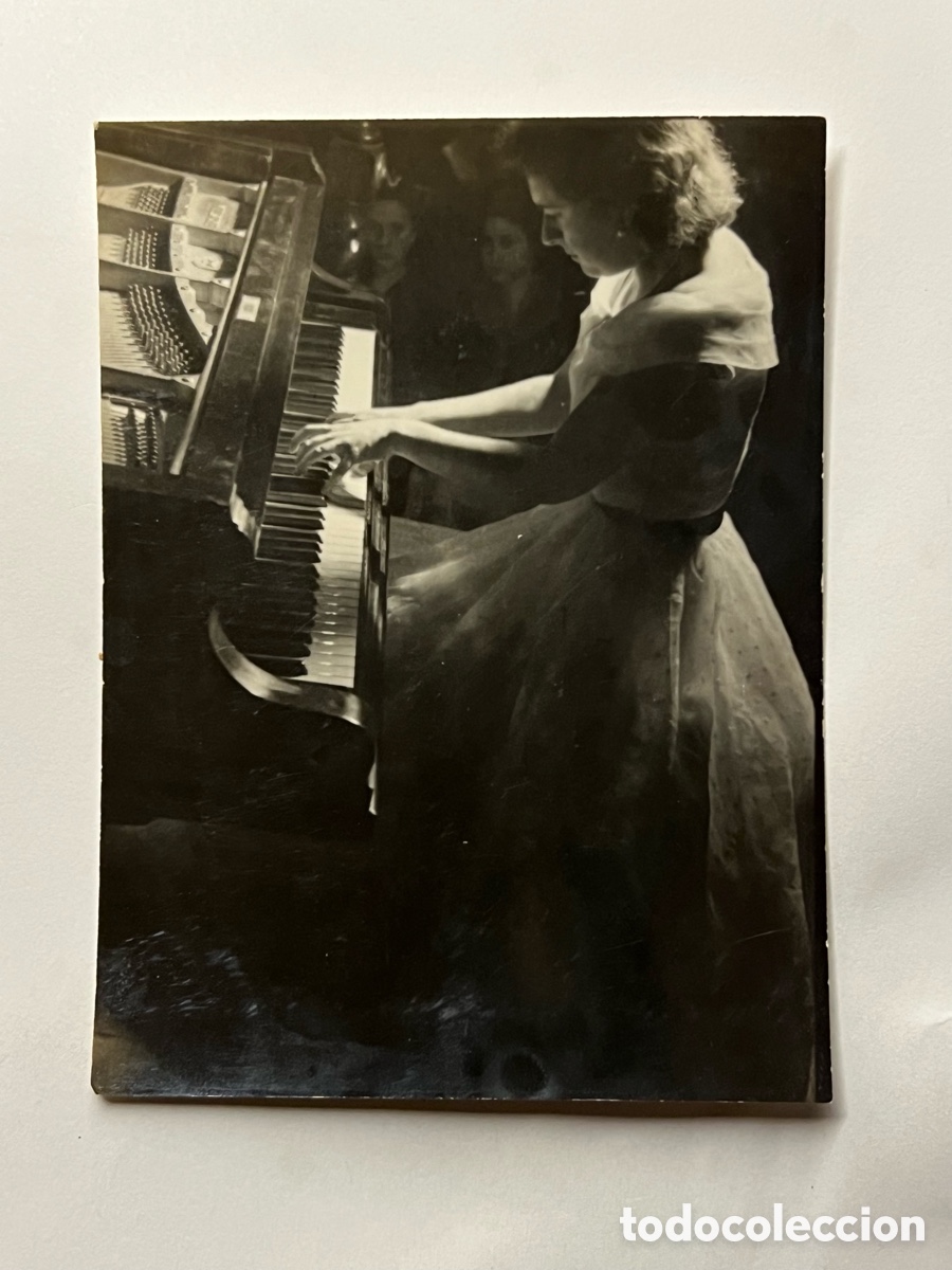 Fotograf&iacute;a antigua: ENRIQUETA MERCADER..? la Pianista que vivi&oacute; a la sombra de su esposo Jordi Mir i Valls.. ? (a.1951)
