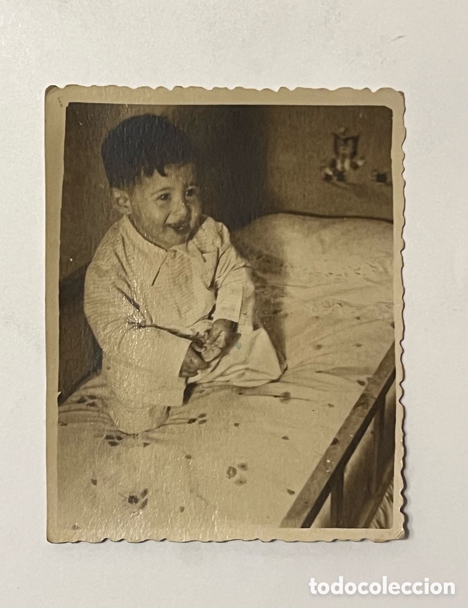 Fotograf&iacute;a antigua: ARANDA DE DUERO (Burgos) Fotograf&iacute;a Jos&eacute; Enrique a la edad de 1 a&ntilde;ito.. a sus abuelos (a.1943)