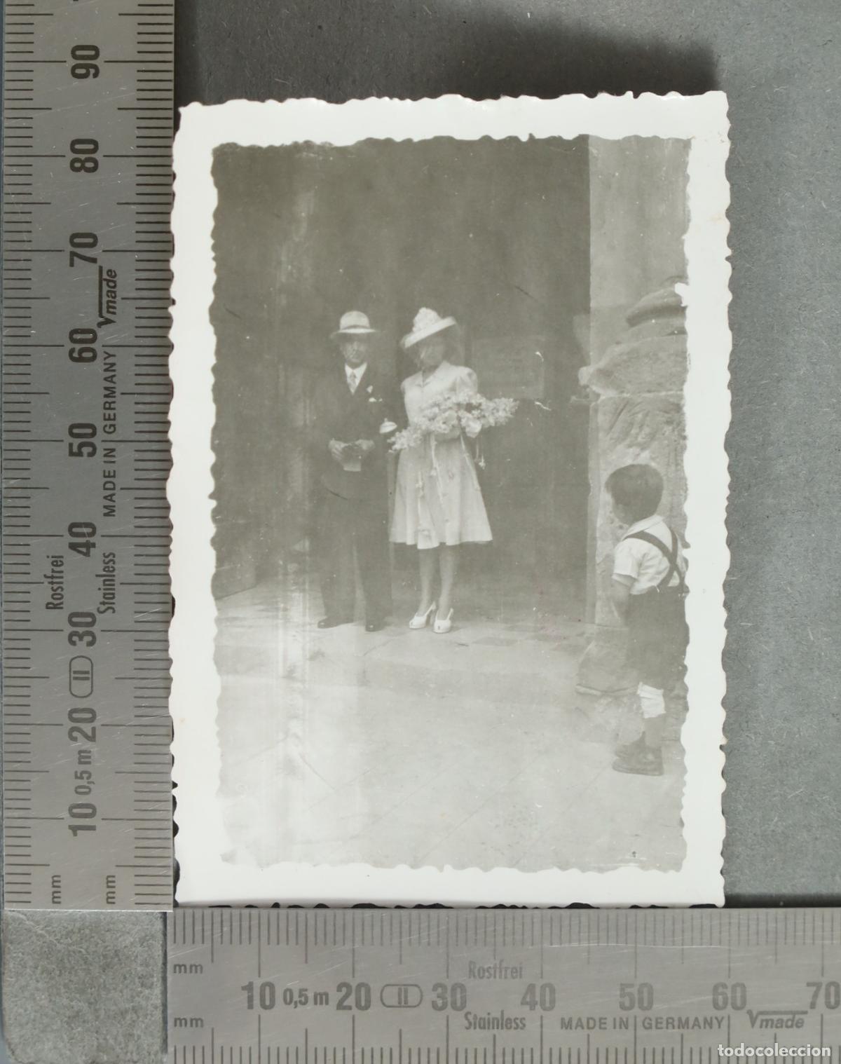 Fotograf&iacute;a antigua: FOTOGRAFIA. Boda - Pareja de novios con ni&ntilde;o hacia 1930