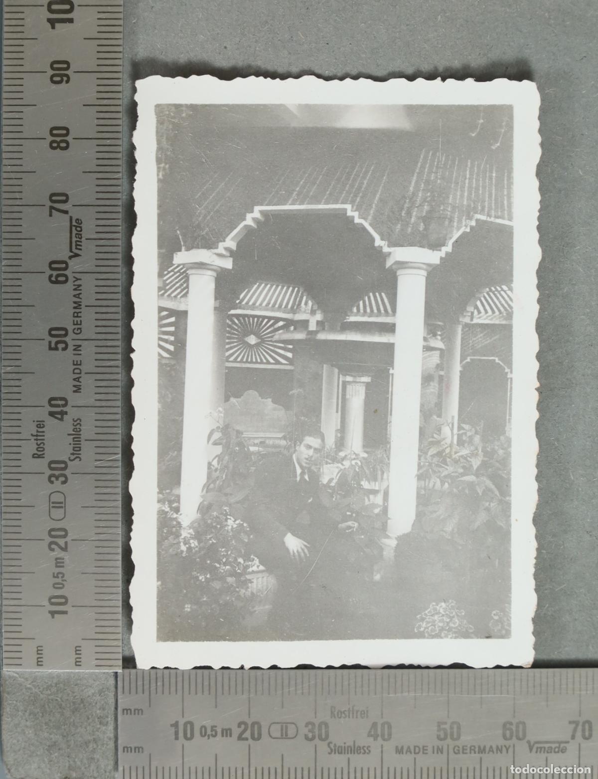 Fotografia antica: FOTOGRAFIA. Vista de un parque hacia 1940
