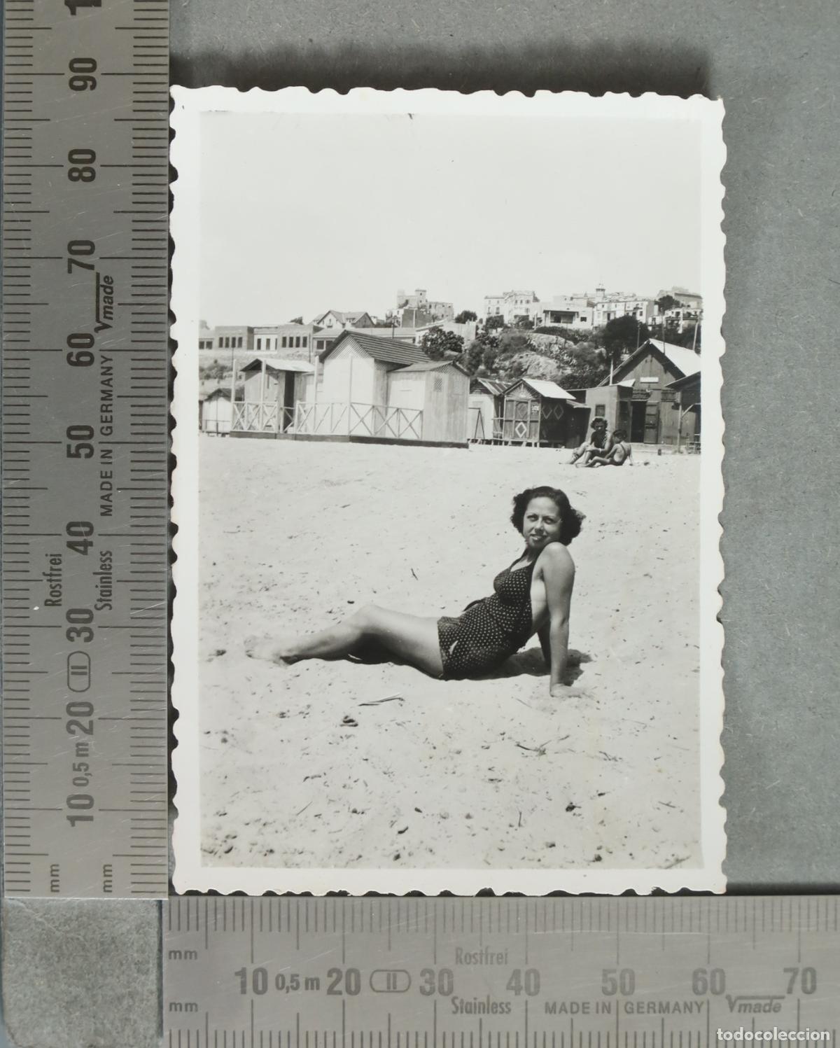 Fotografia antica: FOTOGRAFIA. Mujer en la playa 1942