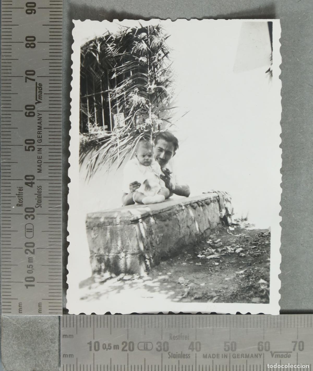 Antique Photography: FOTOGRAFIA. Hombre con bebe 1942