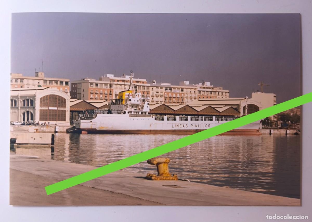 Alte Fotografie: Antigua fotograf&iacute;a. Barco burque de carga general L&iacute;neas Pinillos. A&ntilde;os 90.