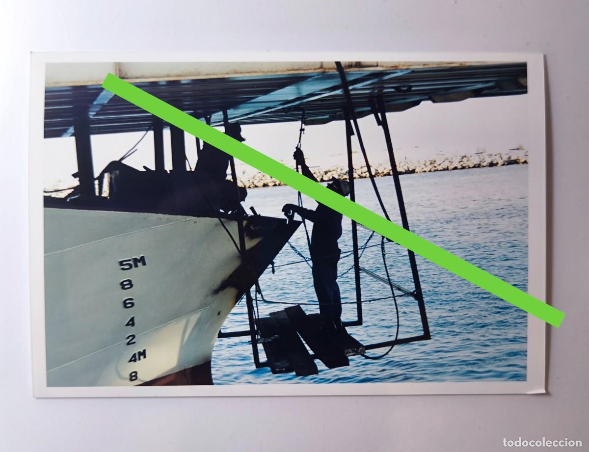 Antique Photography: Antigua fotograf&iacute;a. Barco buque de pasajeros y carga Manuel Aza&ntilde;a. Reparaci&oacute;n. A&ntilde;os 90