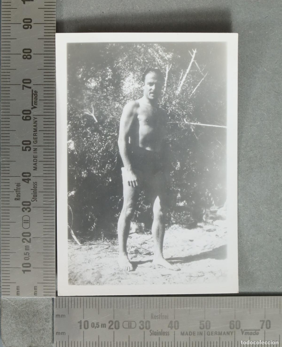 Fotograf&iacute;a antigua: FOTOGRAFIA. Hombre en la TRAJE BA&Ntilde;O hacia 1940