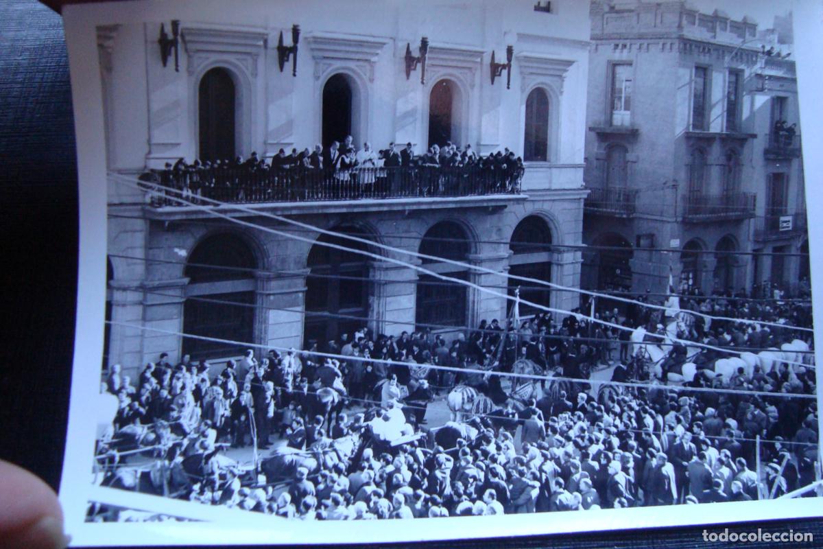 Fotograf&iacute;a antigua: ANTIGUA FOTOGRAFIA FIESTA ELS TONIS IGUALADA BARCELONA A&Ntilde;OS 60.