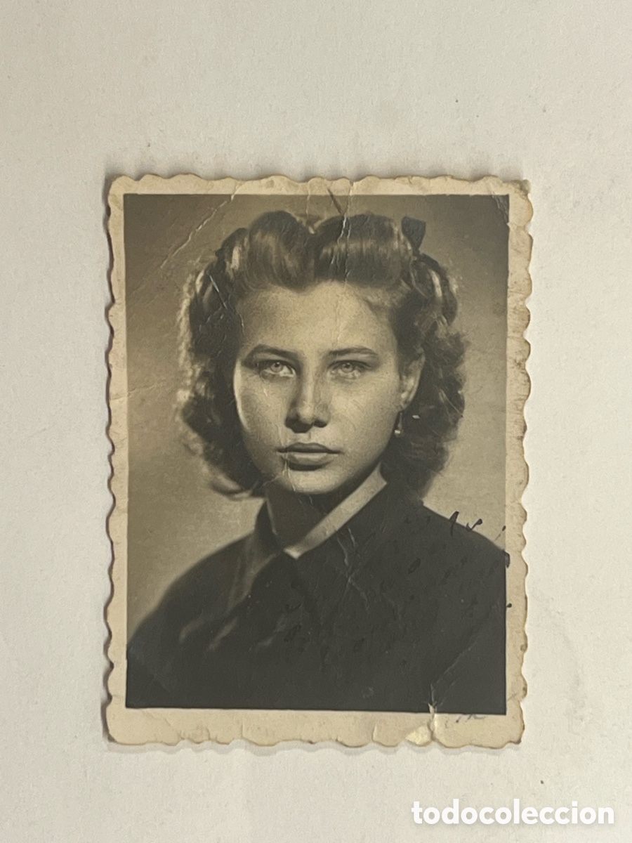 Fotografia antica: FOTOMATON. Fotograf&iacute;a de una joven de ojos verdes.. (a.1945) Med&iacute;das: 4 x 5,5 cm