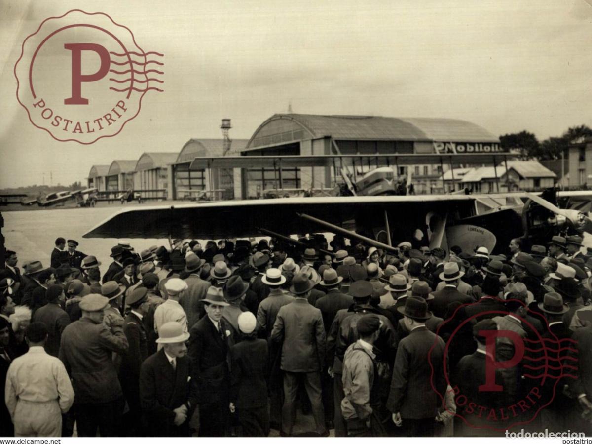Antique Photography: LE BOURGET 1931 ARRIVEE DU RAID DESTAILLEUR CHANTERAINE ET GIRAUD VUE ATTERRISSAGE FRANCE 16*11CM